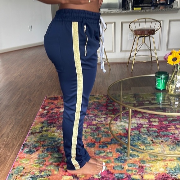 Navy and gold athletic pants XL. - Picture 3 of 8